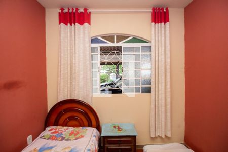 Casa à venda com 927m², 6 quartos e 5 vagas Casa à venda com 927m², 6 quartos e 5 vagasQuarto 3