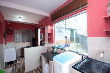 Casa à venda com 927m², 6 quartos e 5 vagas Casa à venda com 927m², 6 quartos e 5 vagasLavanderia casa 2