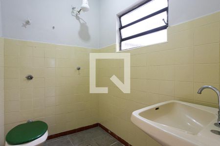 Casa para alugar com 50m², 2 quartos e sem vaga Casa para alugar com 50m², 2 quartos e sem vagaBanheiro