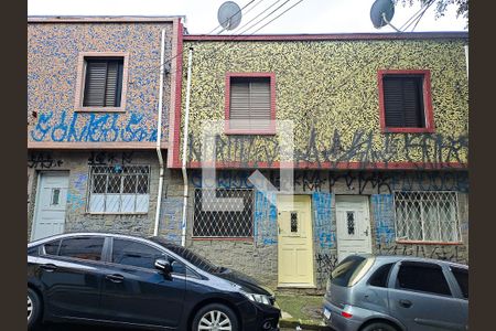 Casa para alugar com 50m², 2 quartos e sem vaga Casa para alugar com 50m², 2 quartos e sem vagaFachada