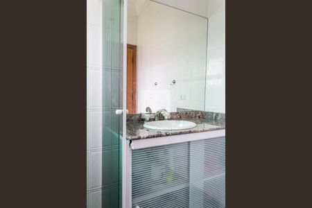 Casa de condomínio para alugar com 609m², 4 quartos e 4 vagas Casa de condomínio para alugar com 609m², 4 quartos e 4 vagasBanheiro da Suíte 3