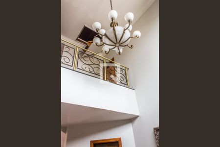 Casa de condomínio para alugar com 609m², 4 quartos e 4 vagas Casa de condomínio para alugar com 609m², 4 quartos e 4 vagasDetalhe Sala