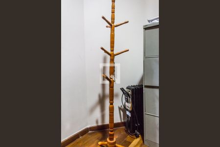 Casa de condomínio para alugar com 609m², 4 quartos e 4 vagas Casa de condomínio para alugar com 609m², 4 quartos e 4 vagasCloset da suíte 1