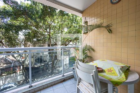 Apartamento à venda com 70m², 2 quartos e 1 vagaÁrea de Serviço