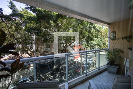 Quarto 1 - Vista de apartamento à venda com 2 quartos, 70m² em Icaraí, Niterói