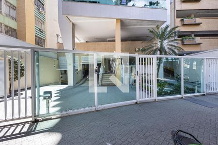 Apartamento à venda com 70m², 2 quartos e 1 vagaFachada