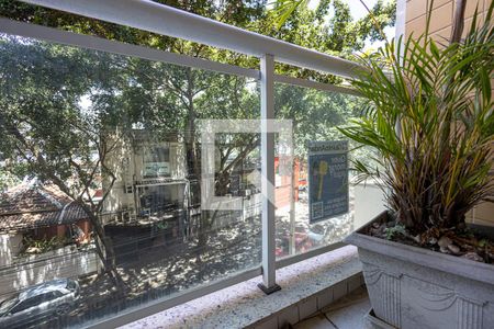 Apartamento à venda com 70m², 2 quartos e 1 vagaÁrea de Serviço