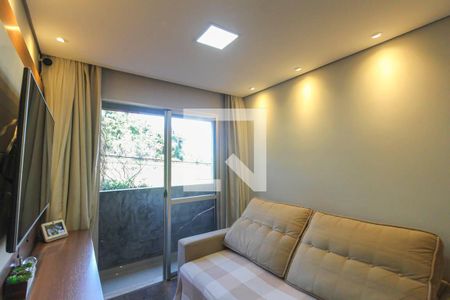 Sala de apartamento para alugar com 2 quartos, 50m² em Parque Savoy City, São Paulo