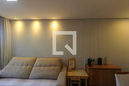 Sala de apartamento para alugar com 2 quartos, 50m² em Parque Savoy City, São Paulo