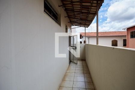 Entrada de apartamento para alugar com 2 quartos, 56m² em Vera Cruz, Belo Horizonte