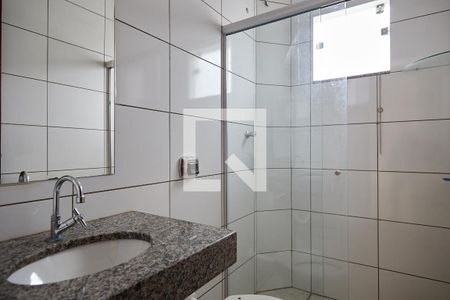 Banheiro de apartamento para alugar com 2 quartos, 56m² em Vera Cruz, Belo Horizonte