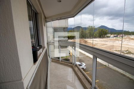 Apartamento à venda com 73m², 2 quartos e 1 vagaVaranda