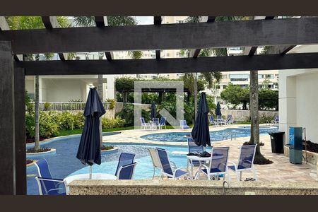 Apartamento à venda com 73m², 2 quartos e 1 vagaÁrea comum - Piscina