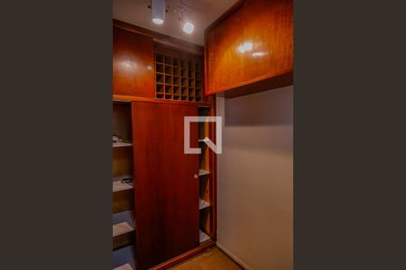 Apartamento à venda com 123m², 2 quartos e 1 vaga Apartamento à venda com 123m², 2 quartos e 1 vagaQuarto de Serviço