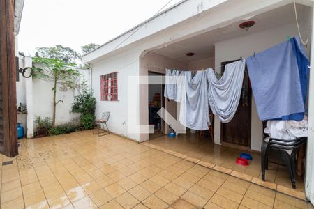 Casa à venda com 147m², 2 quartos e 2 vagasQuintal