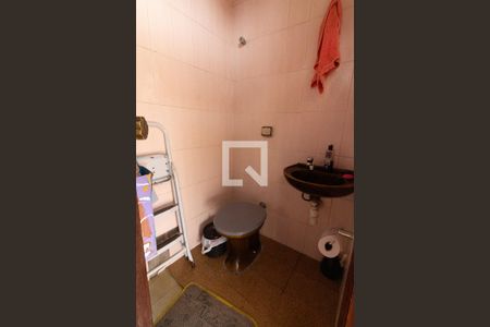 Casa à venda com 147m², 2 quartos e 2 vagasBanheiro de Serviço