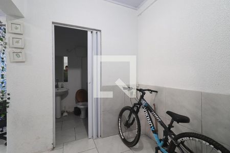 Casa à venda com 297m², 2 quartos e 3 vagasÁrea comum - Salão  dispensa