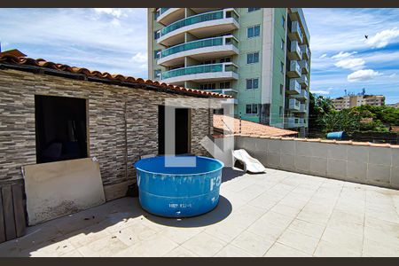 Casa à venda com 382m², 5 quartos e 3 vagas Casa à venda com 382m², 5 quartos e 3 vagascobertura