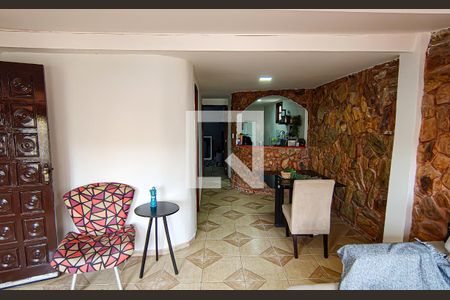 Casa à venda com 382m², 5 quartos e 3 vagas Casa à venda com 382m², 5 quartos e 3 vagascasa 2 - sala