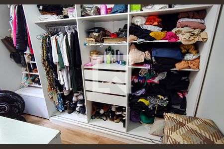 Casa à venda com 382m², 5 quartos e 3 vagas Casa à venda com 382m², 5 quartos e 3 vagasquarto 3 suíte master