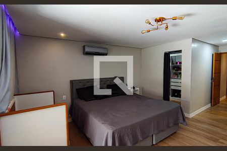 Casa à venda com 382m², 5 quartos e 3 vagas Casa à venda com 382m², 5 quartos e 3 vagasquarto 3 suíte master