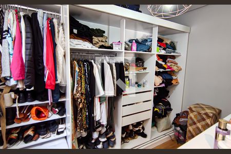 Casa à venda com 382m², 5 quartos e 3 vagas Casa à venda com 382m², 5 quartos e 3 vagasquarto 3 suíte master