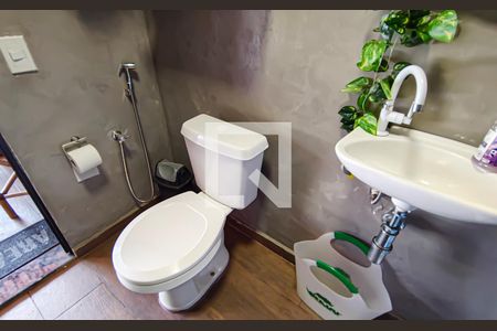 Casa à venda com 382m², 5 quartos e 3 vagas Casa à venda com 382m², 5 quartos e 3 vagasárea de lazer lavabo