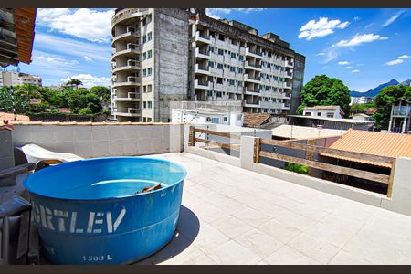 Casa à venda com 382m², 5 quartos e 3 vagas Casa à venda com 382m², 5 quartos e 3 vagascobertura