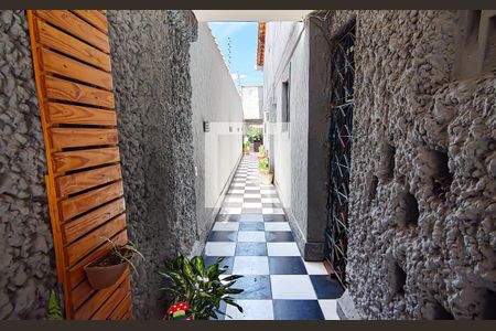 Casa à venda com 382m², 5 quartos e 3 vagas Casa à venda com 382m², 5 quartos e 3 vagascorredor