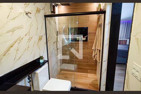 Casa à venda com 382m², 5 quartos e 3 vagas Casa à venda com 382m², 5 quartos e 3 vagasquarto 3 suíte master