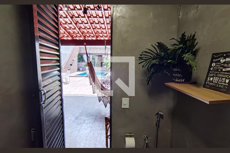 Casa à venda com 382m², 5 quartos e 3 vagas Casa à venda com 382m², 5 quartos e 3 vagasárea de lazer lavabo