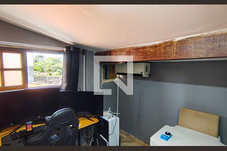 Casa à venda com 382m², 5 quartos e 3 vagas Casa à venda com 382m², 5 quartos e 3 vagascasa 2 - quarto 1 com mesanino