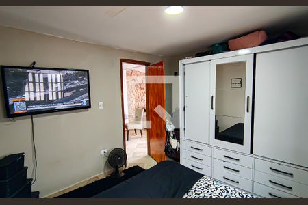 Casa à venda com 382m², 5 quartos e 3 vagas Casa à venda com 382m², 5 quartos e 3 vagascasa 2 - quarto 2