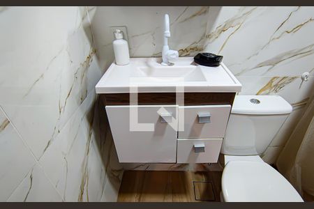 Casa à venda com 382m², 5 quartos e 3 vagas Casa à venda com 382m², 5 quartos e 3 vagasbanheiro social