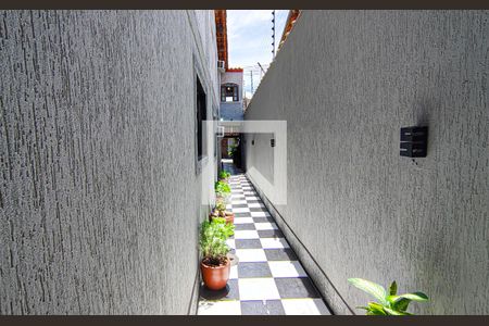 Casa à venda com 382m², 5 quartos e 3 vagas Casa à venda com 382m², 5 quartos e 3 vagascorredor