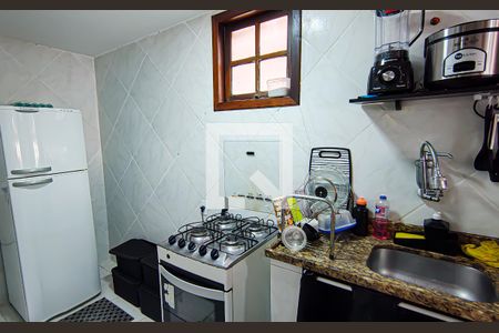 Casa à venda com 382m², 5 quartos e 3 vagas Casa à venda com 382m², 5 quartos e 3 vagascozinha