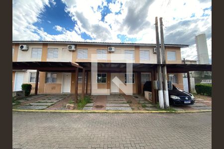 Casa de condomínio à venda com 54m², 3 quartos e 2 vagas Casa de condomínio à venda com 54m², 3 quartos e 2 vagasFachada