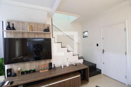Casa de condomínio à venda com 77m², 2 quartos e 2 vagas Casa de condomínio à venda com 77m², 2 quartos e 2 vagasSala