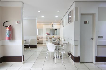 Apartamento para alugar com 44m², 2 quartos e 1 vagaÁrea comum - Salão de Festas