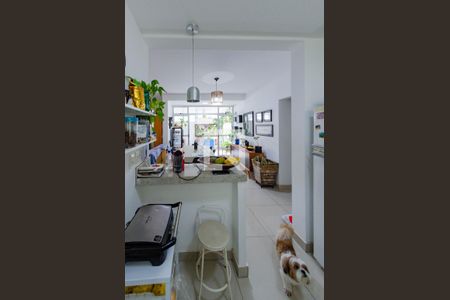 Apartamento à venda com 136m², 3 quartos e 2 vagas Apartamento à venda com 136m², 3 quartos e 2 vagasCozinha