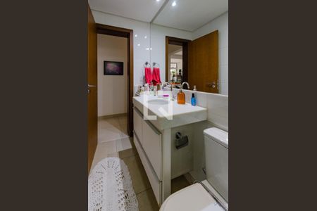 Apartamento à venda com 136m², 3 quartos e 2 vagas Apartamento à venda com 136m², 3 quartos e 2 vagasBanheiro