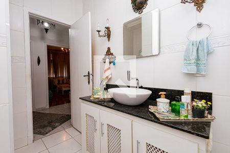Apartamento à venda com 192m², 3 quartos e sem vaga Apartamento à venda com 192m², 3 quartos e sem vagaBanheiro