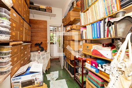 Apartamento à venda com 192m², 3 quartos e sem vaga Apartamento à venda com 192m², 3 quartos e sem vagaQuarto de Serviço