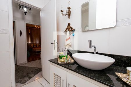 Apartamento à venda com 192m², 3 quartos e sem vaga Apartamento à venda com 192m², 3 quartos e sem vagaBanheiro