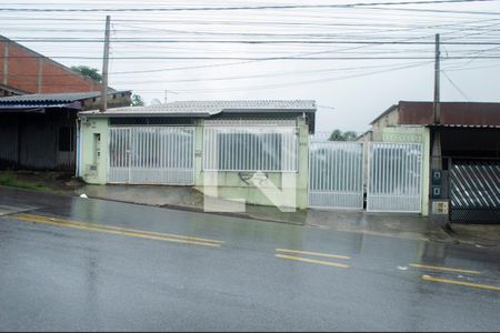 Casa para alugar com 180m², 3 quartos e 9 vagas Casa para alugar com 180m², 3 quartos e 9 vagasFachada