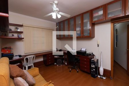 Casa para alugar com 250m², 4 quartos e 2 vagasEscritório