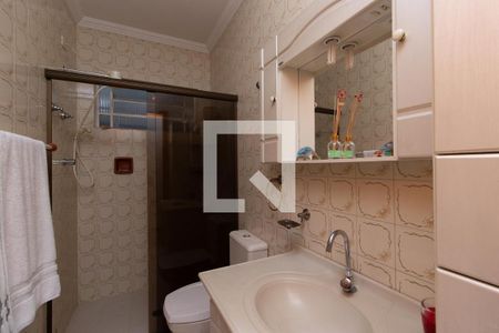 Casa para alugar com 250m², 4 quartos e 2 vagasBanheiro Social