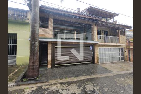 Casa para alugar com 250m², 4 quartos e 2 vagasFachada