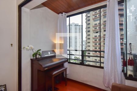 Varanda de apartamento à venda com 4 quartos, 170m² em Vila Andrade, São Paulo