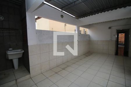 Casa para alugar com 120m², 2 quartos e 1 vagaÁrea de Serviço
